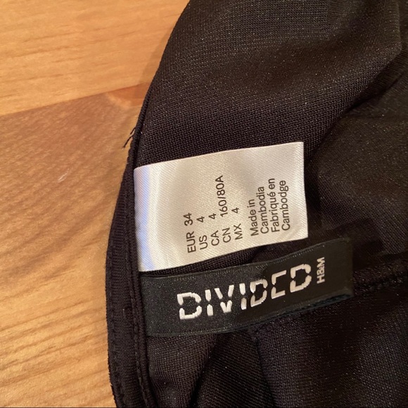 Divided Velvet New Years dress - Picture 4 of 4